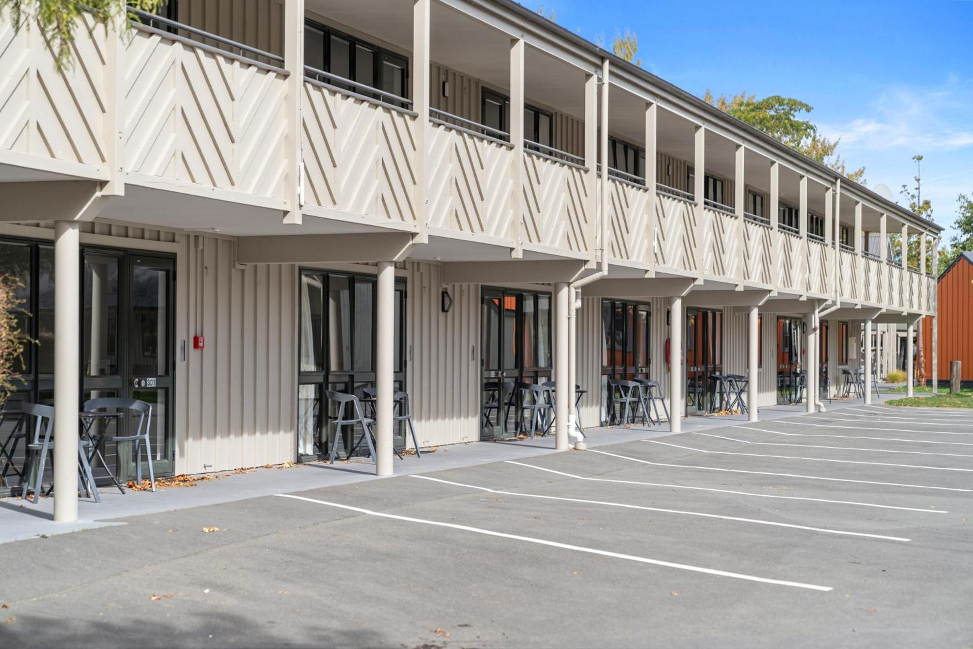 Tasman Holiday Parks - ไครสต์เชิร์ช ภายนอก รูปภาพ The motel in 2012