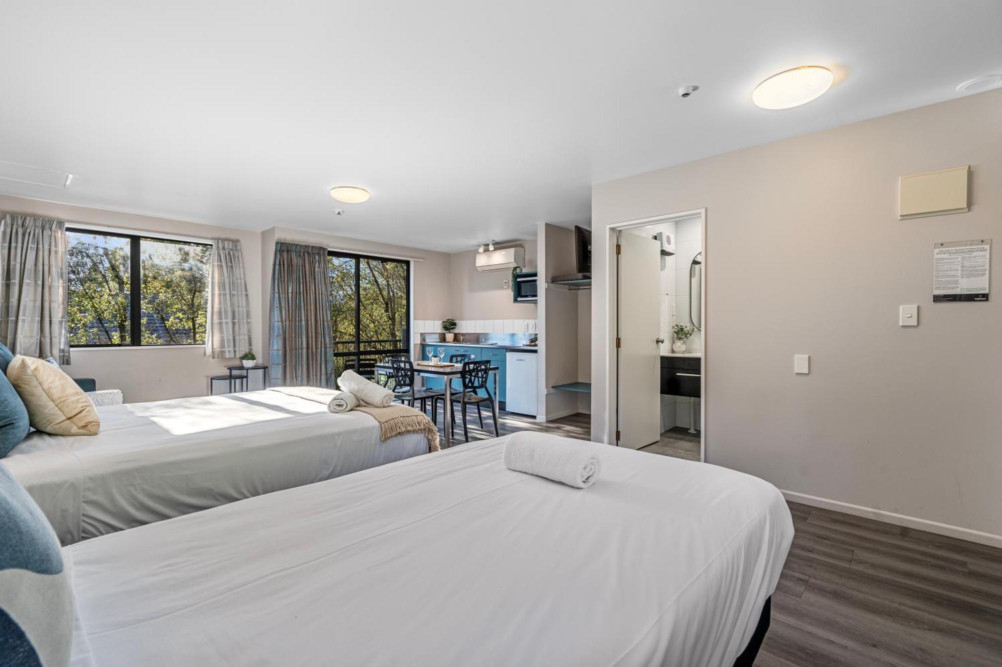Tasman Holiday Parks - ไครสต์เชิร์ช ภายนอก รูปภาพ Studio apartment